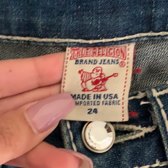 True Religion Jeans with Diamond Buttons - Picture 2 of 9